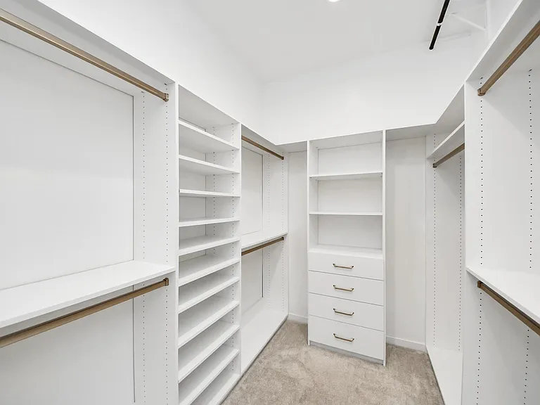 24754 Levante Dr — Photo 45