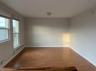 2122 Colby Ave APT 6, Everett, WA 98201
