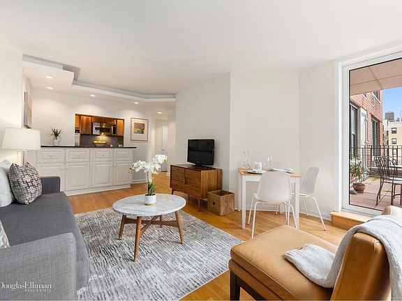 2nd image of 200 W 79th St APT 14R