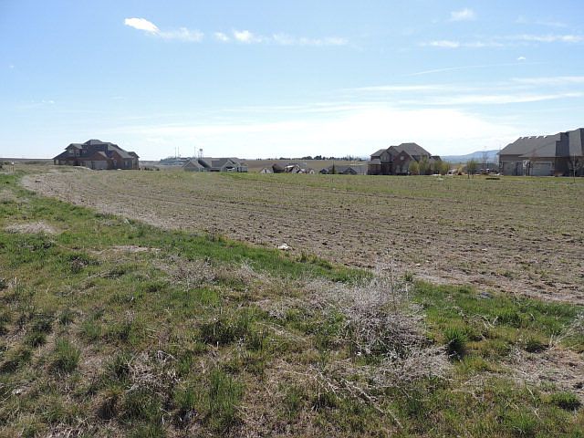 2nd image of 691 Wheatland Dr