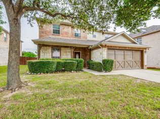 403 Serenade Ln, Euless, TX 76039