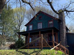 16 Summit St, Rensselaer, NY 12144