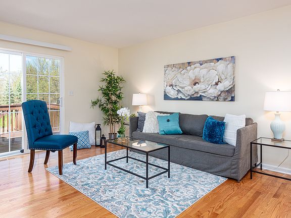 4th image of 1003 N South Elgin Blvd