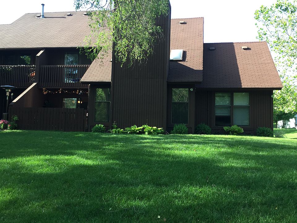 1st image of 5059 Woodlake Dr