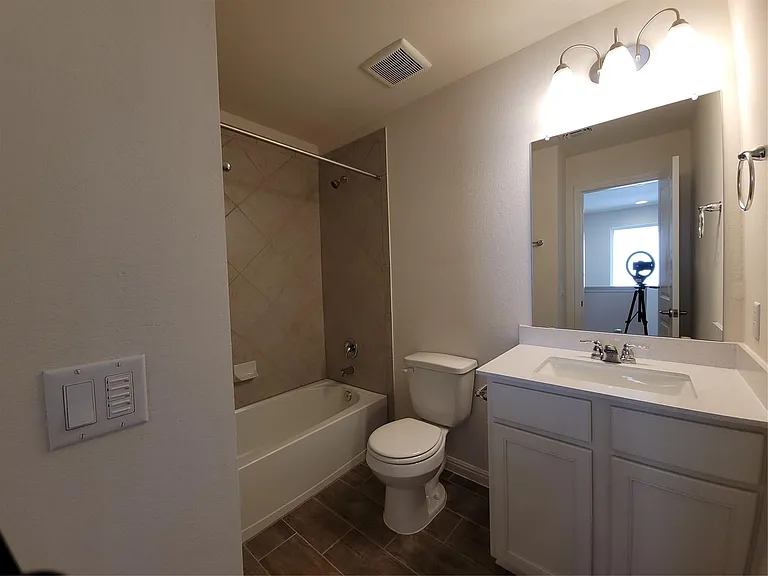 17204 Adoro Dr — Photo 18