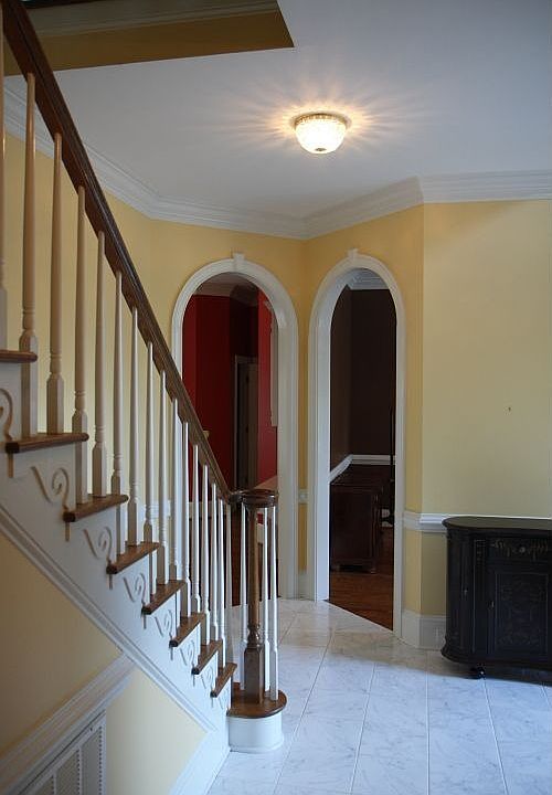 1st image of 213 Shallow Brook Dr