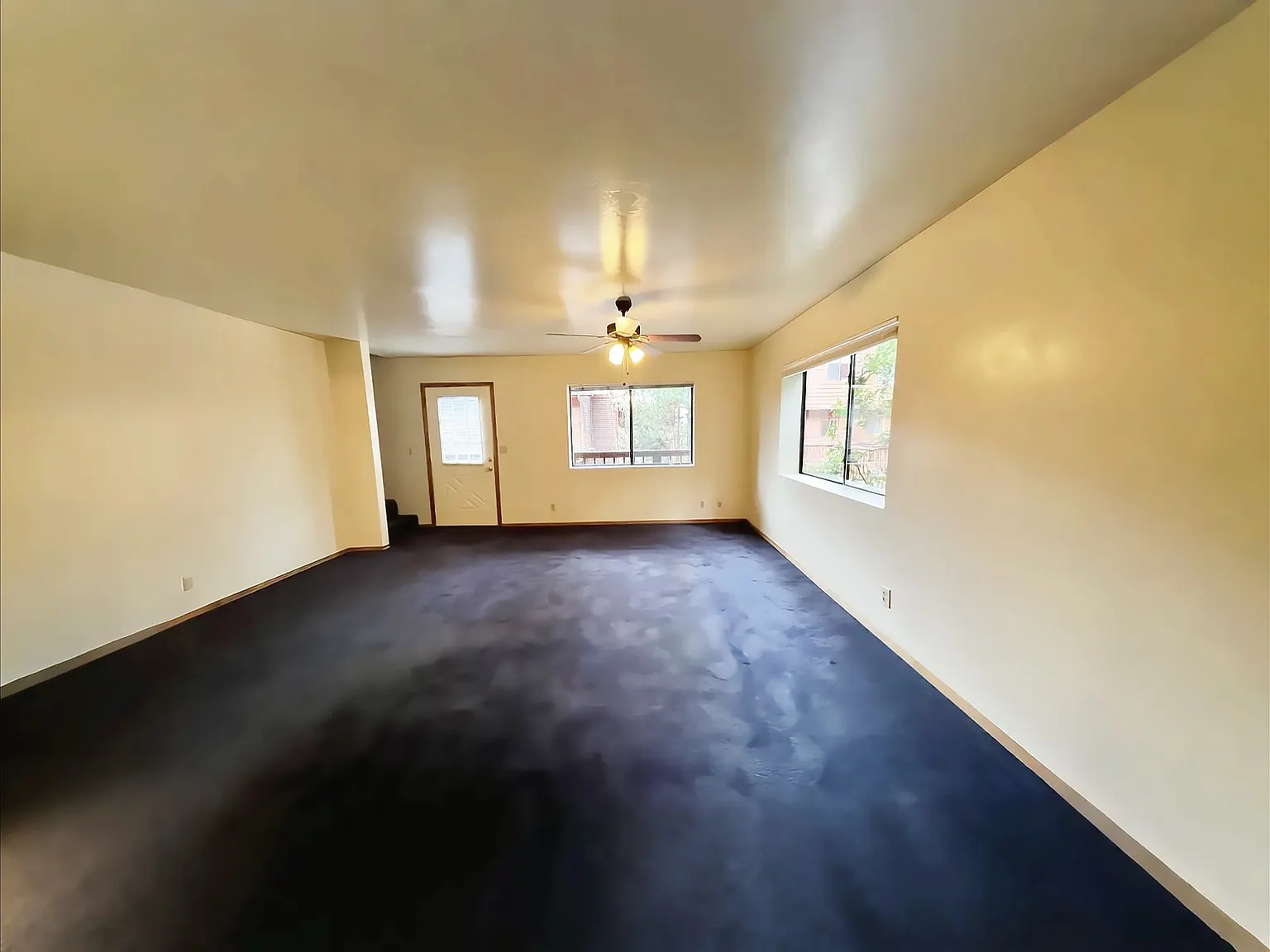 920 W Grand Canyon Ave — Photo 4