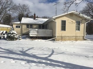 1205 Louise St, Corunna, MI