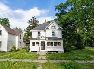 821 Blaine Ave, South Bend, IN 46616