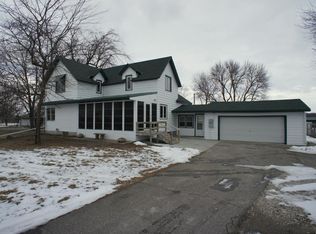 1701 210th St, Webster City, IA 50595