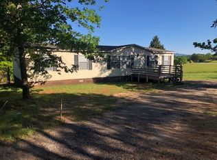 739 Hulon Howard Rd, Landrum, SC 29356