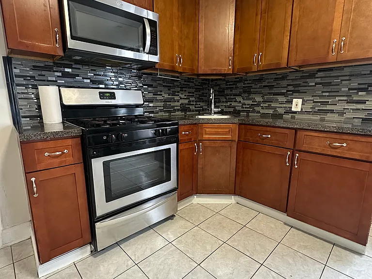 5014 S Artesian Ave #2 — Photo 1