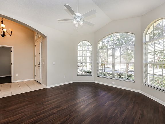 3rd image of 8519 Parrots Landing Dr