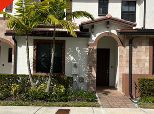 10622 W 33rd Way, Hialeah, FL 33018