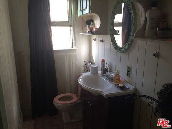 4th image of 730 W 113th St