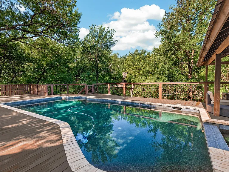4301 Hyridge Dr — Photo 29
