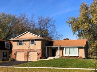 1337 Royal Street George Dr, Naperville, IL 60563
