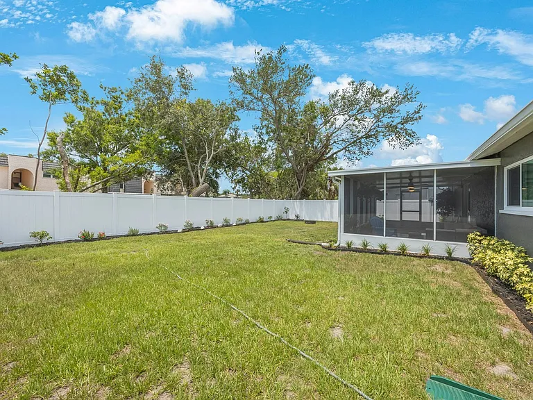 8214 Denise Dr — Photo 27