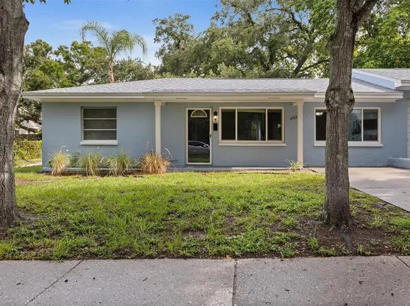 302 Woodlawn Ave, Belleair, FL 33756
