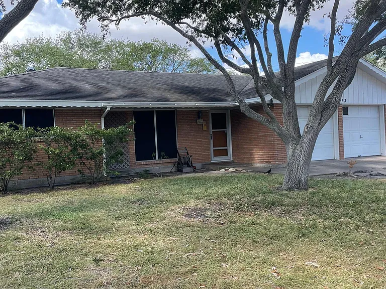 4113 Kevin Dr — Photo 2