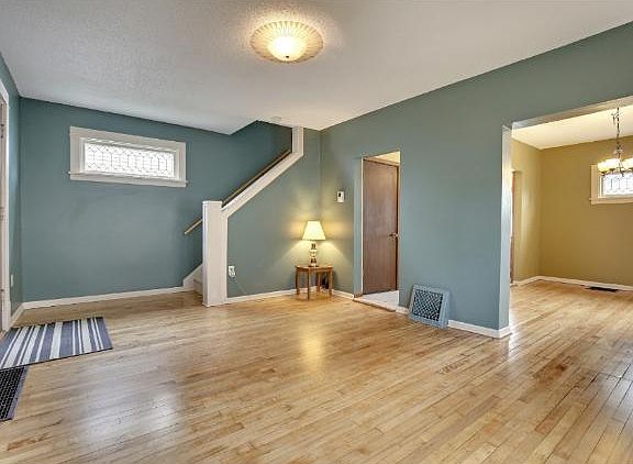 5th image of 3649 25th Ave S
