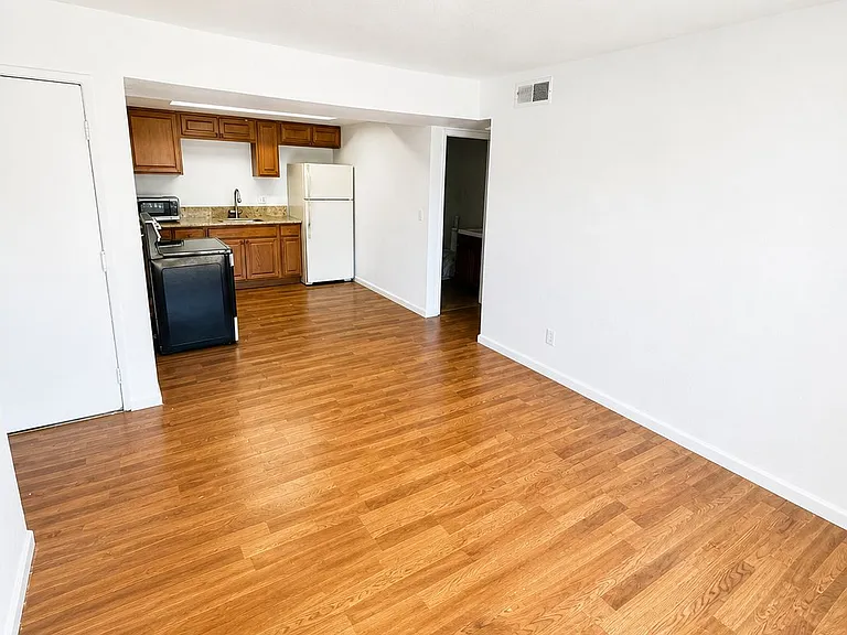 3911 Annadale Ln #8 — Photo 6