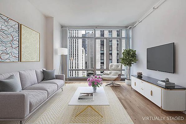 1st image of 18 W 48th St APT 11E