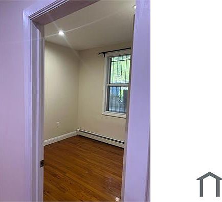 2nd image of 14 Layton Ave Floor 2