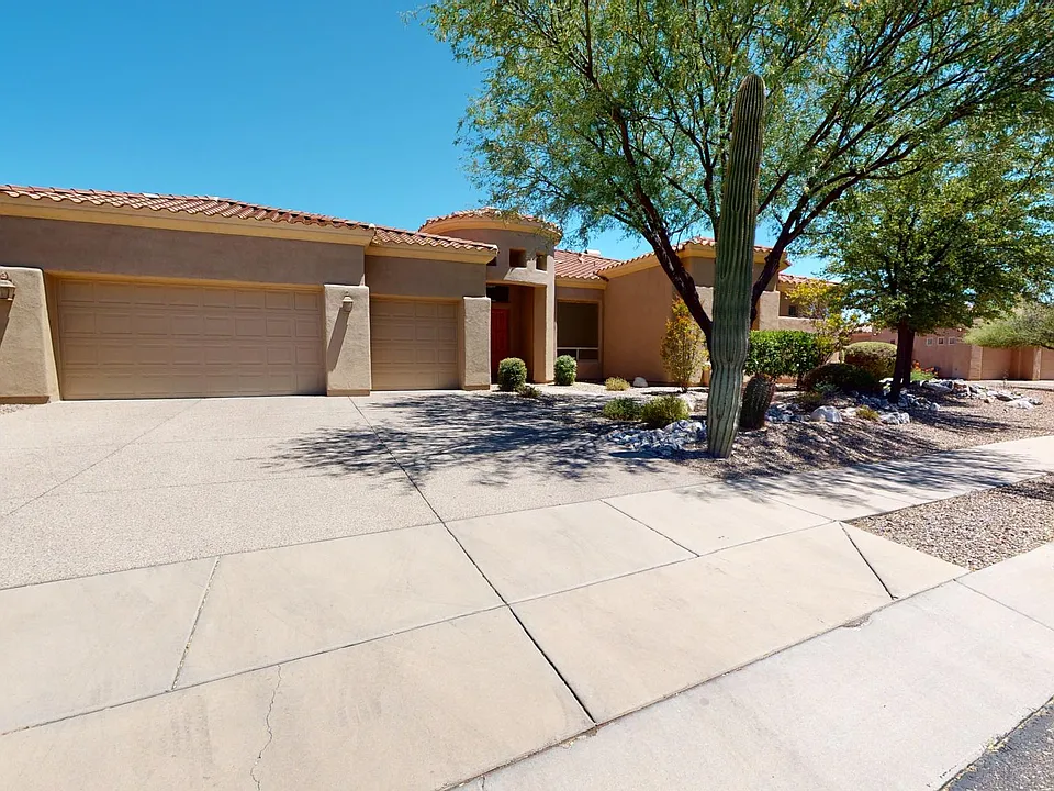 6124 N Pinnacle Ridge Dr