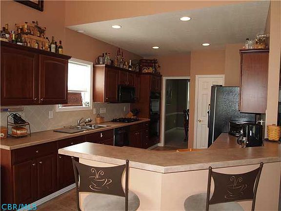 5th image of 4691 Houston Pond Dr