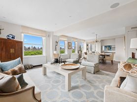 225 Central Park N, New York, NY