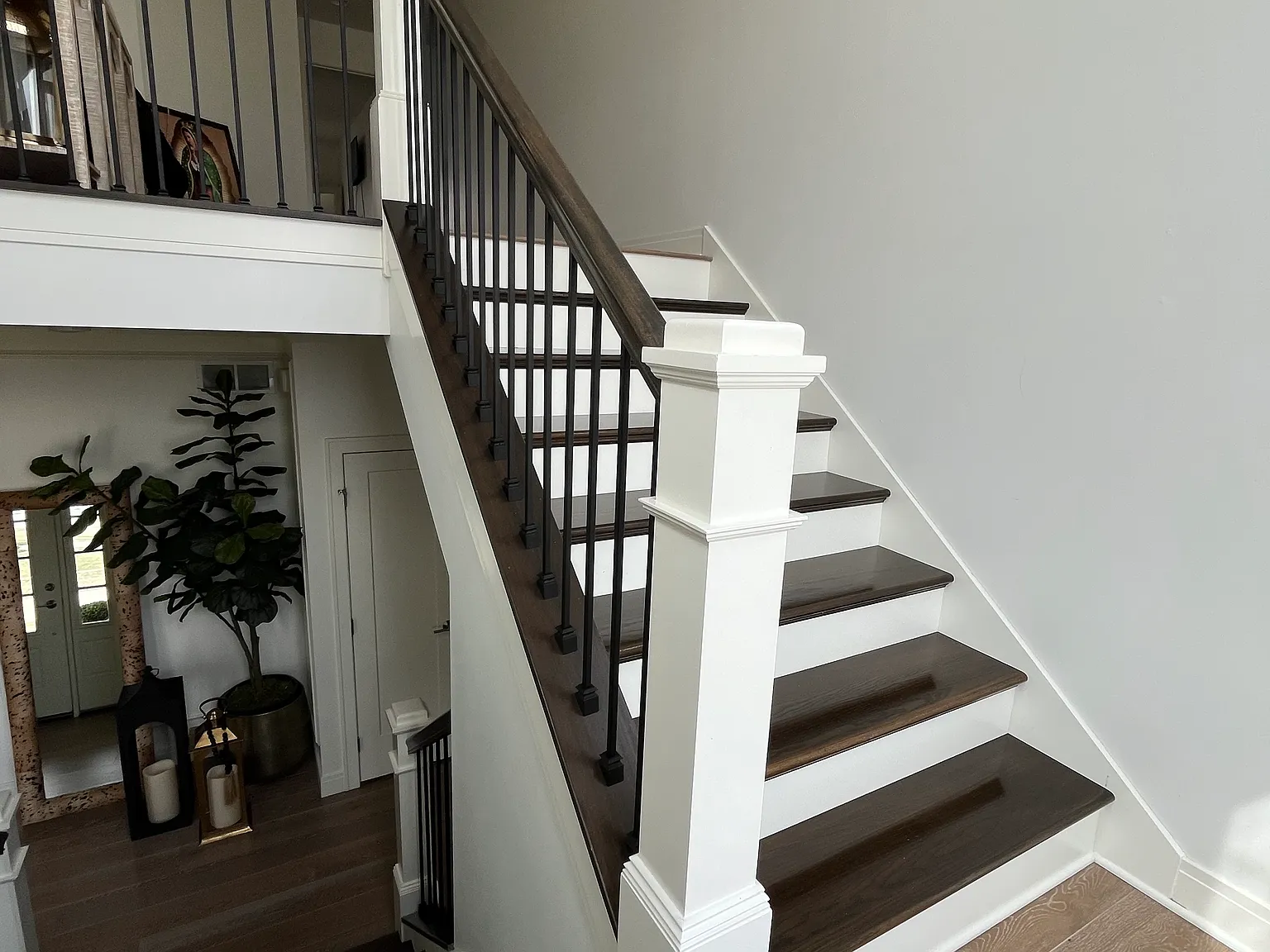5 bed, 2770 sqft, $3,500 — Photo 2