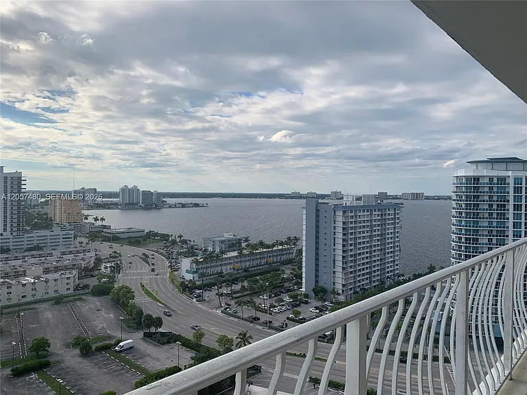 7601 E Treasure Dr #2104 — Photo 49