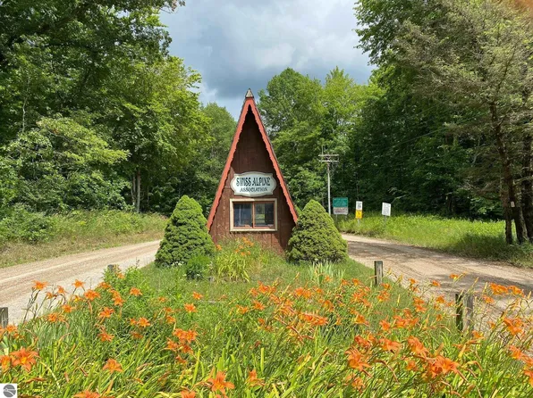 Basel Dr #345, Reed City, MI 49677