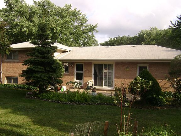 2nd image of 880 E Holly Way