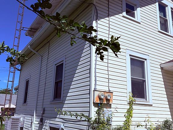 2nd image of 227 W 6th St