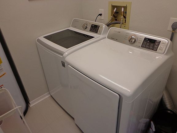 2nd image of 5408 Eagles Point Cir APT 201