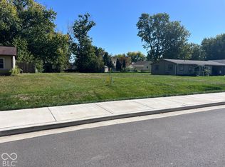 1013 W Auman Dr, Carmel, IN 46032