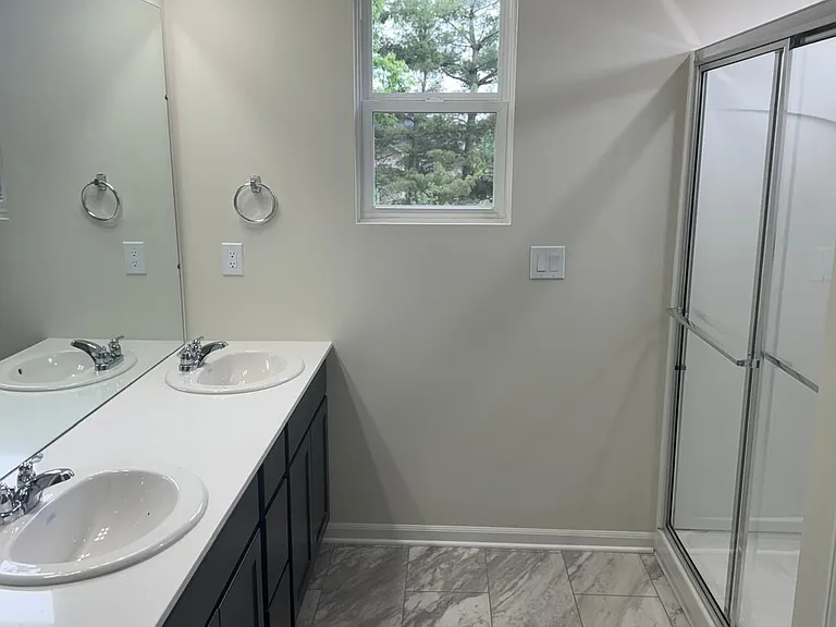 627 Addison Cir — Photo 10