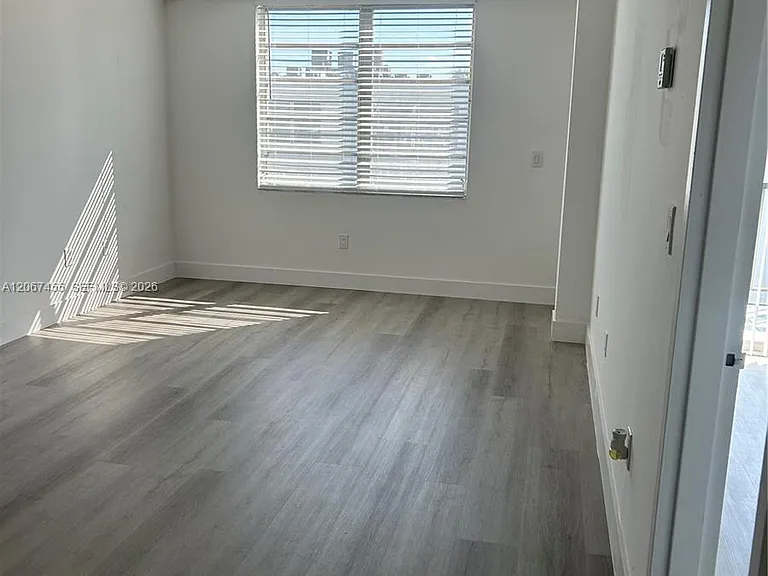 1250 NE 125th St #410C — Photo 13
