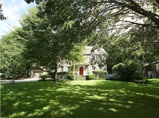 1135 Plantation Ln, Mount Pleasant, SC 29464