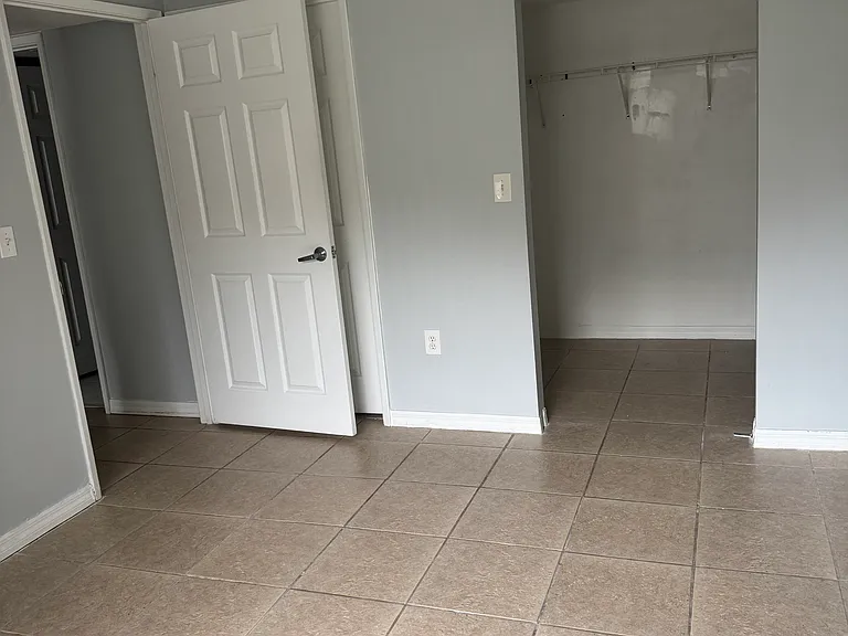 1670 N 42nd Cir #105 — Photo 8
