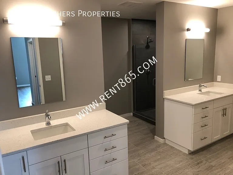 333 W Depot Ave #401 — Photo 5