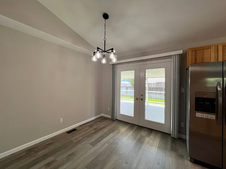1351 Yost Cir NE — Photo 11