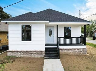 401 Chalmette Ave, Chalmette, LA 70043