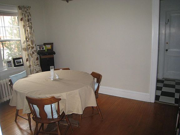 3rd image of 3815 Bryant Ave S