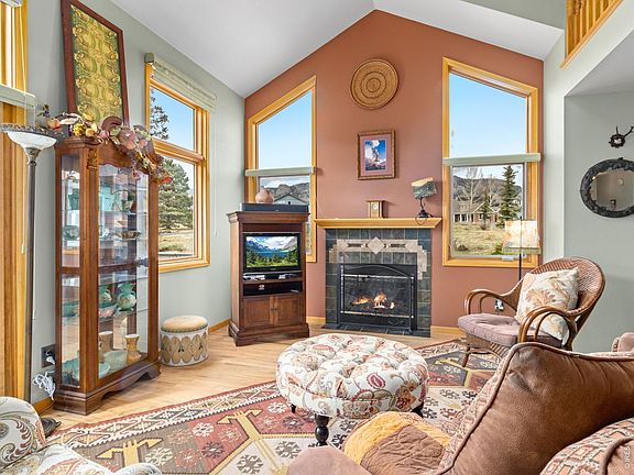 4th image of 1482 Raven Cir #A