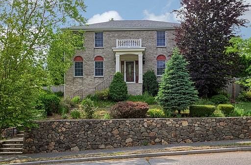 1st image of 10 Kyleigh Ln
