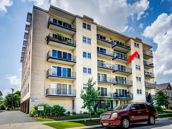 215 Marengo Ave APT 4B, Forest Park, IL 60130