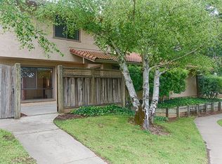 123 Peach Ter, Santa Cruz, CA 95060